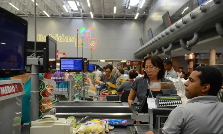 A imagem atual não possui texto alternativo. O nome do arquivo é: Supermercado-1.webp